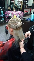 Обучение стрижкам Горячими Ножницами, термострижка, на курсах парикмахеров в учебном центре asta-La-vista.