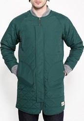 Состав Нейлон - 100%
Материал подкладки Полиэстер - 100%
Утеплитель Полиэстер - 100%
Длина рукава 63 см
Длина 88 см
Размер модели на фото 48/50
Рост модели на фото 186
Параметры модели 95-78-90
Длина