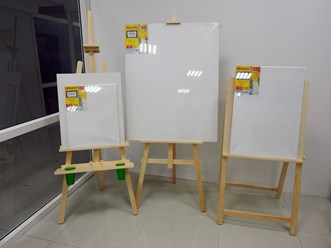 Картинка - товары для художников дизайнеров. Мольберты в Оренбурге.