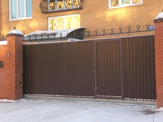 Откатные ворота, профлист, ковка