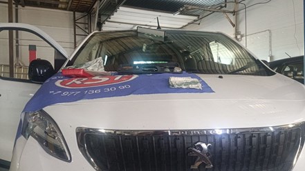 Ремонт трещин лобового стекла на Peugeot
