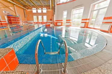 джакузи (глубина 0,8 м)