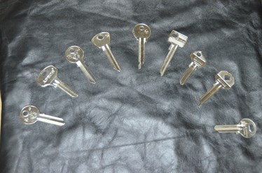 изготовление ключей от 80 руб
