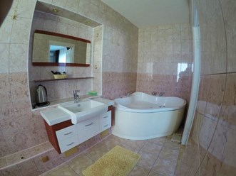 Люкс 2-х местный для молодоженов с джакузи