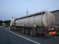 Автоцистерна для перевозки химических наливных грузов