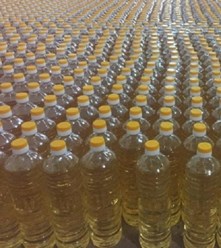 Подсолнечное масло в бутылках