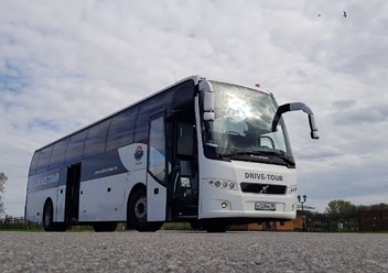 Фото компании ООО «Драйв-тур» — заказные пассажирские перевозки автобусами и микроавтобусами, служебная развозка 1