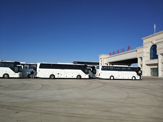 Автобусы Ютонг проходят китайскую границу