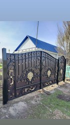 Надёжная защита и неповторимый стиль: кованые ворота от Agzamov's House! 🛡️ Мы предлагаем прочность, долговечность и индивидуальный дизайн для вашего дома. #Безопасность #КованыеИзделия #ЗащитаДома