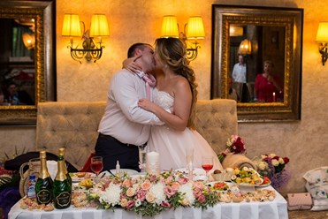 "Киностудия СТАР-Т" Copyright © 2005-2017