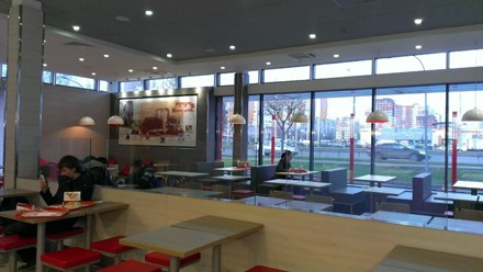 Фото компании  KFC, сеть ресторанов быстрого питания 17