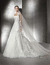 Испанское свадебное платье от компании Pronovias Fashion Group.
