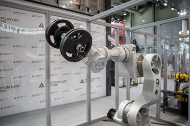 Промышленный робот RusRobot