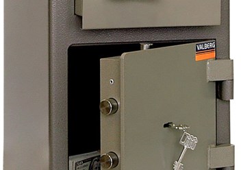 asd-19
    Предназначен для закладки денег в сейф без возможности доступа кассира к содержимому.    Толщина стали (Дверь – 5 мм, Корпус – 5 мм)
    Система запирания (4 ригеля)