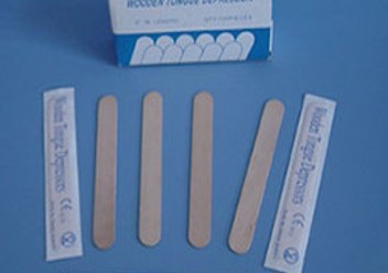 Шпатель деревянный одноразовый стерильный