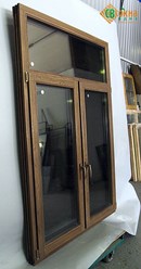 Евроокно из дуба с тонированными энергосберегающими стеклопакетами