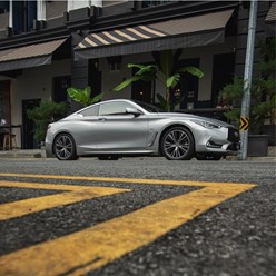 ININITI Q60
https://www.infiniti.ru/vehicles/new-vehicles/q60.html
