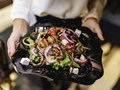 САЛАТ-МАНГАЛ радует не только яркими красками, но и своими невероятными вкусовыми сочетаниями.