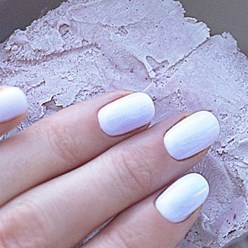 Маникюр в салоне красоты СПб