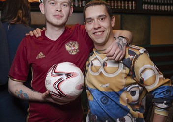 Фото компании  Три Толстяка 4