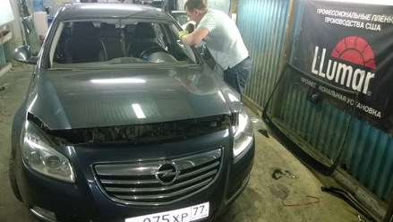 установка лобового стекла Opel Insignia