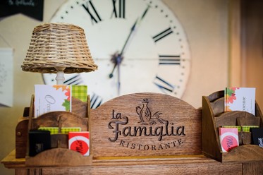 Фото компании  La Famiglia, ресторан 3