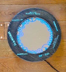 Зеркало в раме в стиле лофт. Гравировка на зеркале  и подсветка. Персональный заказ по вашим размерам.