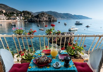 Обед в номере