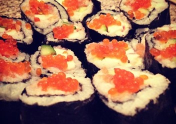 Фото компании  Японский дворик, кафе европейской и японской кухни 3