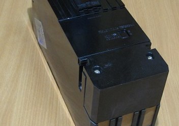 Автоматический выключатель А 3712 ФУЗ