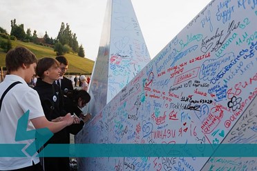 ЖАРКОЕ ЛЕТО 2025. Подробнее: https://vk.com/brendmedia_72?w=wall-228156506_889