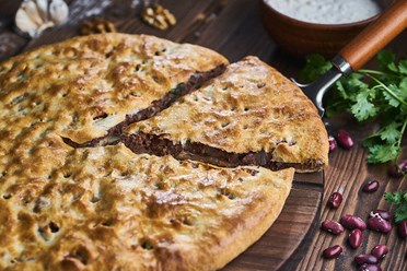 Лобиани - Традиционный, домашний пирог с красной фасолью лобио | https://gotovitmama.ru/hachapuri/lobiani.html