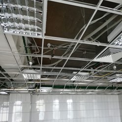 Потолки Армстронг купить с доставкой по Москве и всей России