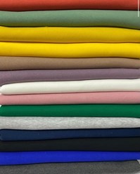 Футер 3-х нитка с начесом, качество пенье, состав : 80% хб+20% пэ, плотность 340 гр, ширина 180см, в 1кг -1,6 п.м