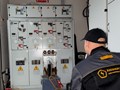 Испытание ячеек сотрудником лабэнергосистем