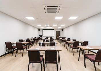 Фото компании ИП Welton Club Hotel & Apartments 1