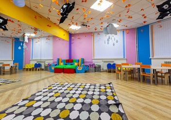 Фото компании  London Express Junior 1