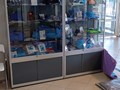 Витрины с продукцией.
