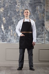 Описание: Фартук с грудкой
Состав: 35% х/б и 65% п/э
Размер: S, M, L, XL, 2XL.
Способ брендирования: вышивка