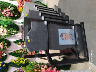 Широкий выбор памятников