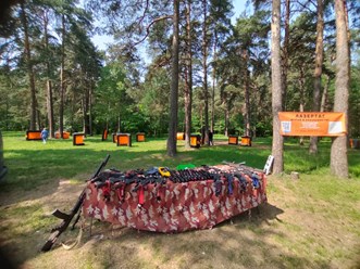 Мобильная надувная площадка для игры лазертаг,  устанавливается там, где не хватает укрытий для игры.