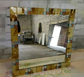 Зеркало, декорированное мозаичной плиткой