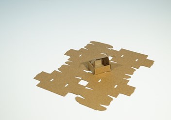 Маленькая шкатулка из гофрокартона