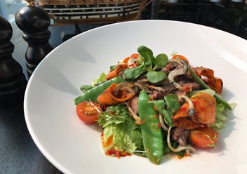 Фото компании  Marco Polo, мясной ресторан 6