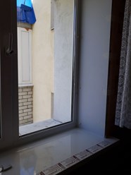 установили откосы и подоконник Moeller