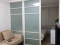 перегородка дверями-купе