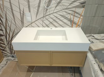 Столешница в ванную с интегрированной раковиной  из кварцевого агломерата Avant Quartz 1111 Аваллон