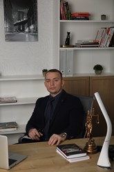Адвокат по уголовным делам Бурлетов Леонид Викторович