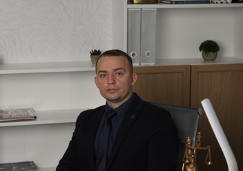 Адвокат по уголовным делам Бурлетов Леонид Викторович