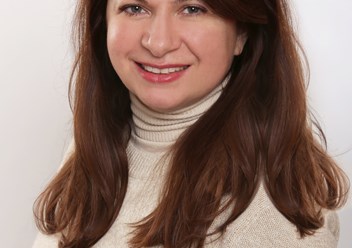 Гвинджия Екатерина - профессиональный психолог-консультант. Консультация психолога  поможет справиться с пищевой зависимостью, решит проблему переедания, справится с негативными эмоциями и не только.